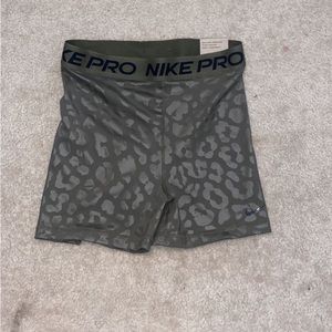 Nike pros